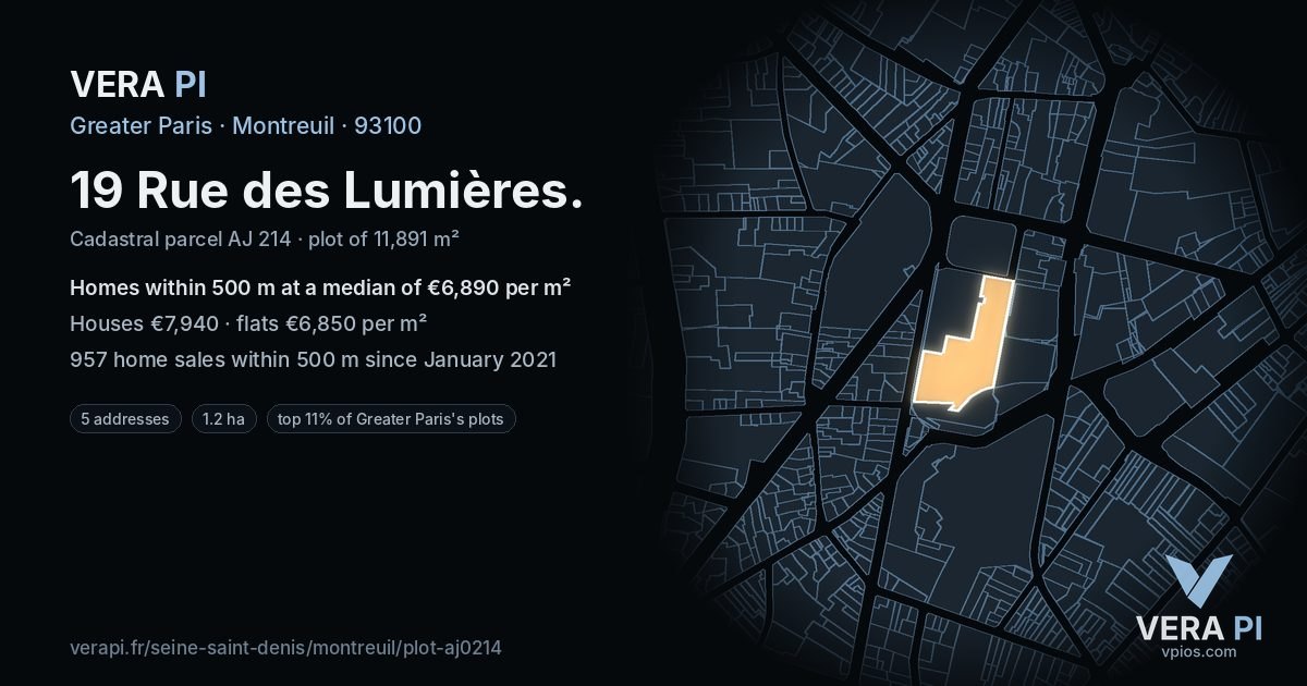 19 Rue des Lumières, Montreuil at night – the plot lit, the parcels around coloured by the prices near them