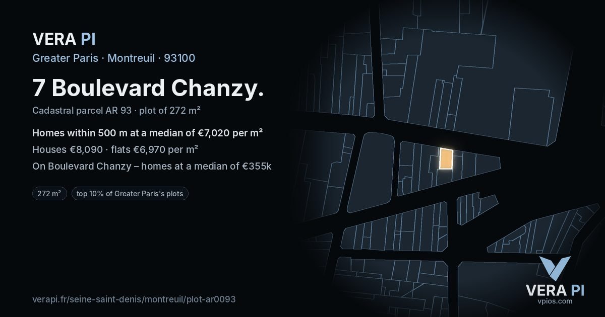 7 Boulevard Chanzy, Montreuil at night – the plot lit, the parcels around coloured by the prices near them