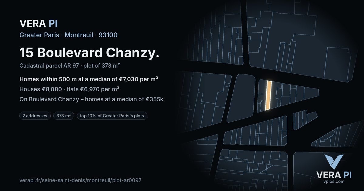 15 Boulevard Chanzy, Montreuil at night – the plot lit, the parcels around coloured by the prices near them