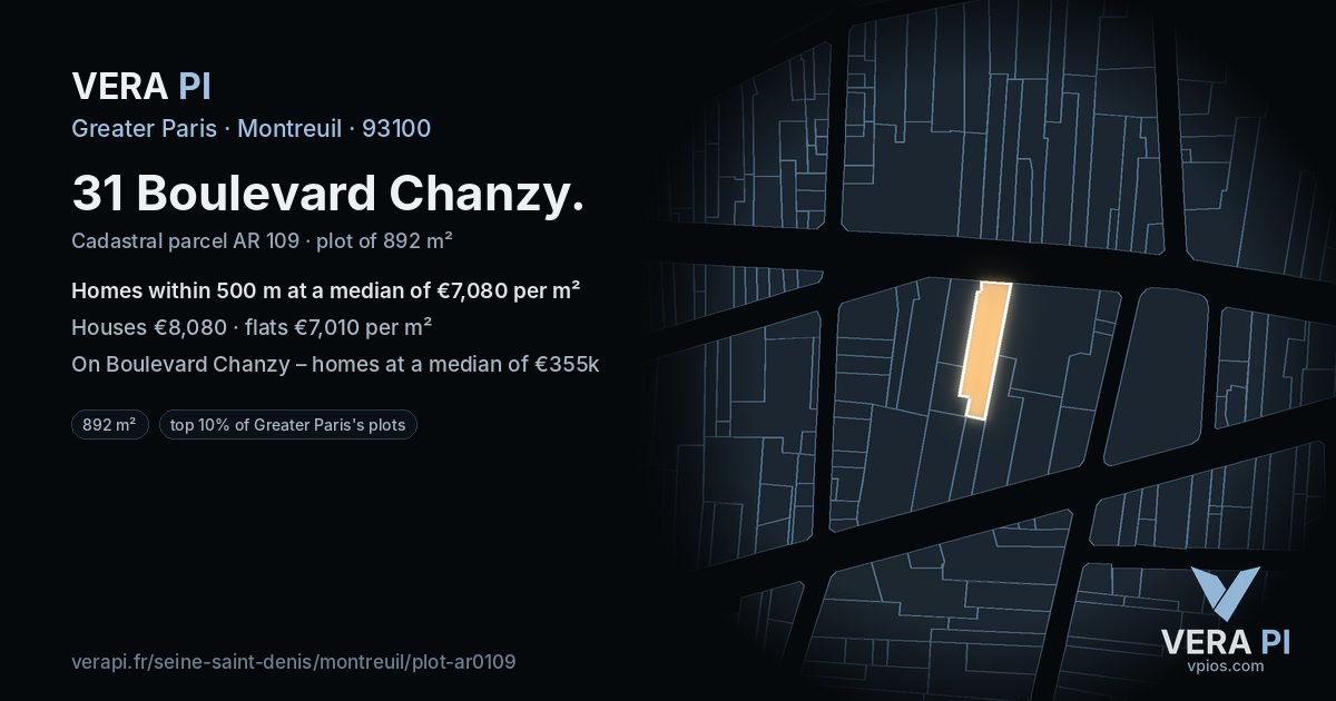 31 Boulevard Chanzy, Montreuil at night – the plot lit, the parcels around coloured by the prices near them