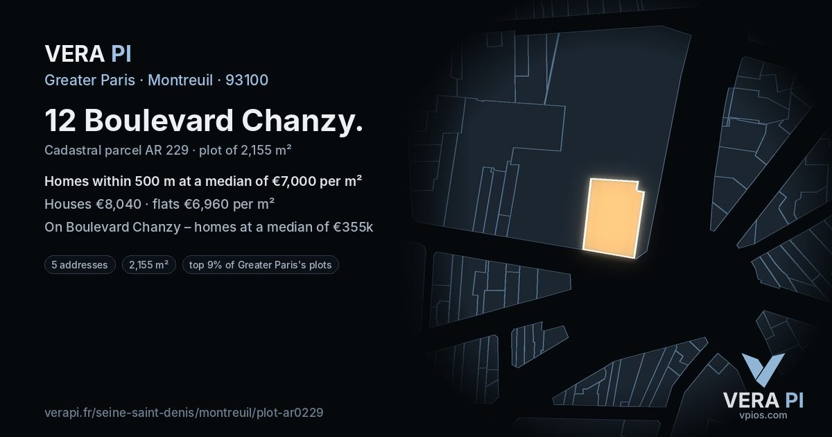 12 Boulevard Chanzy, Montreuil at night – the plot lit, the parcels around coloured by the prices near them