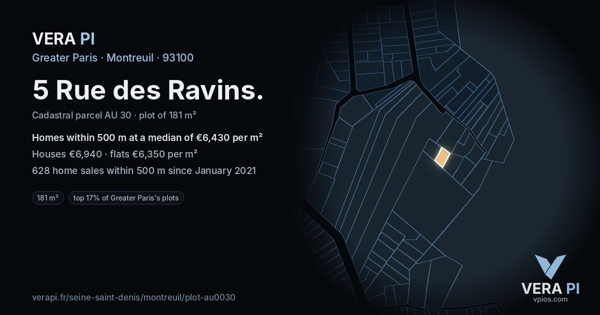 5 Rue des Ravins, Montreuil at night – the plot lit, the parcels around coloured by the prices near them