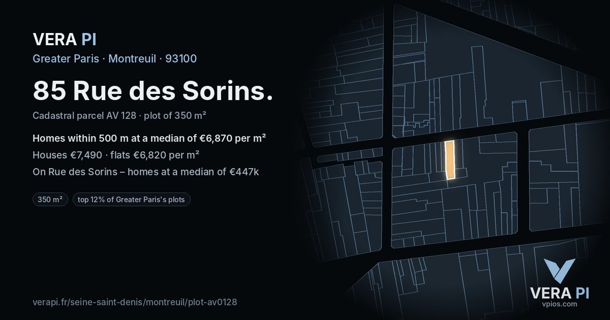 85 Rue des Sorins, Montreuil at night – the plot lit, the parcels around coloured by the prices near them