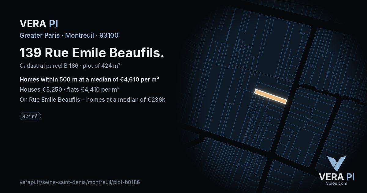 139 Rue Emile Beaufils, Montreuil at night – the plot lit, the parcels around coloured by the prices near them