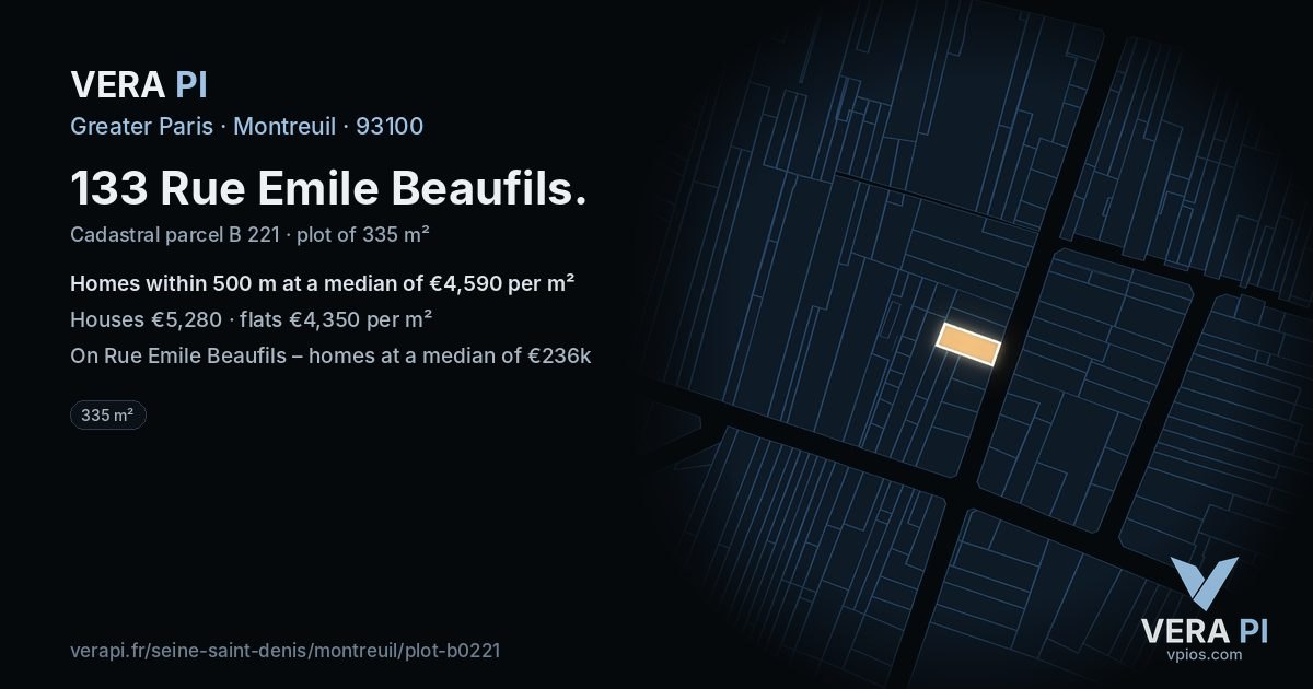 133 Rue Emile Beaufils, Montreuil at night – the plot lit, the parcels around coloured by the prices near them