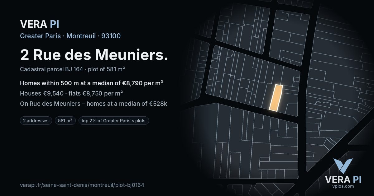 2 Rue des Meuniers, Montreuil at night – the plot lit, the parcels around coloured by the prices near them
