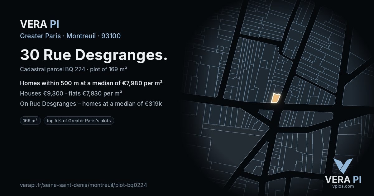 30 Rue Desgranges, Montreuil at night – the plot lit, the parcels around coloured by the prices near them