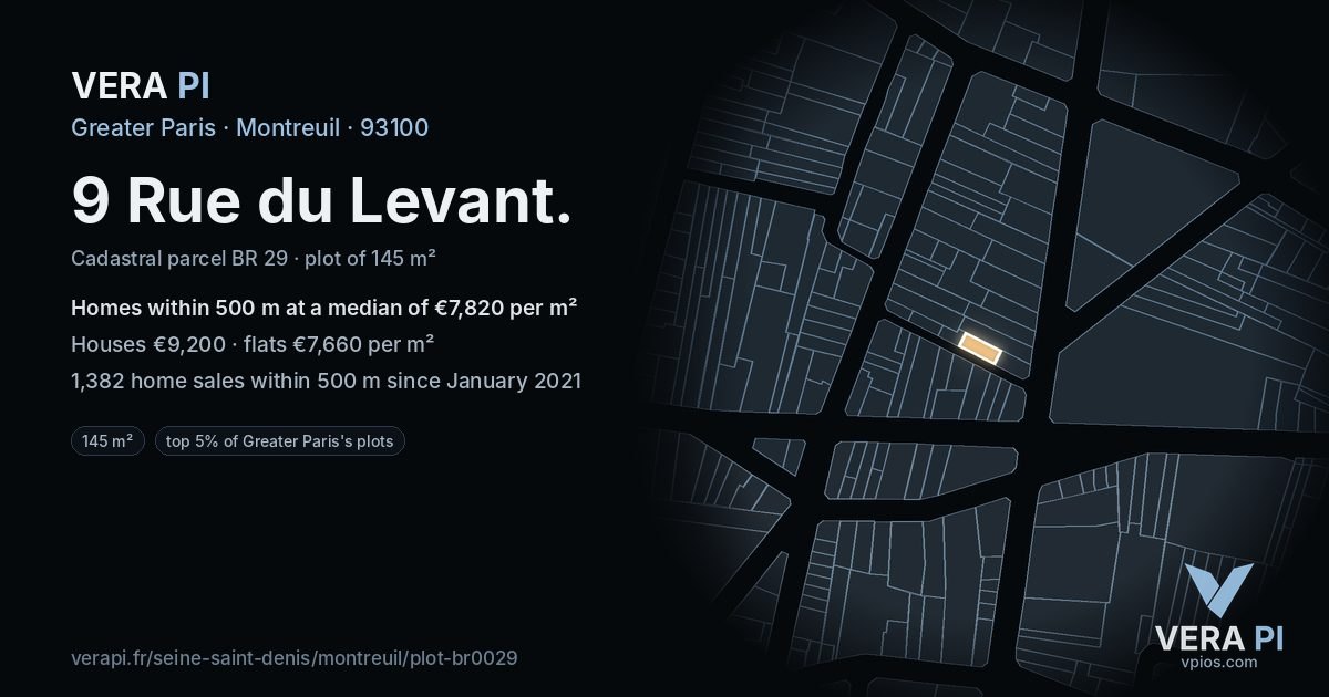 9 Rue du Levant, Montreuil at night – the plot lit, the parcels around coloured by the prices near them