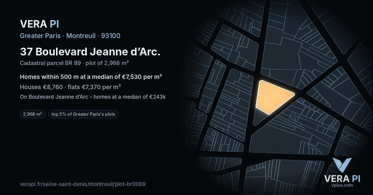 37 Boulevard Jeanne d’Arc, Montreuil at night – the plot lit, the parcels around coloured by the prices near them