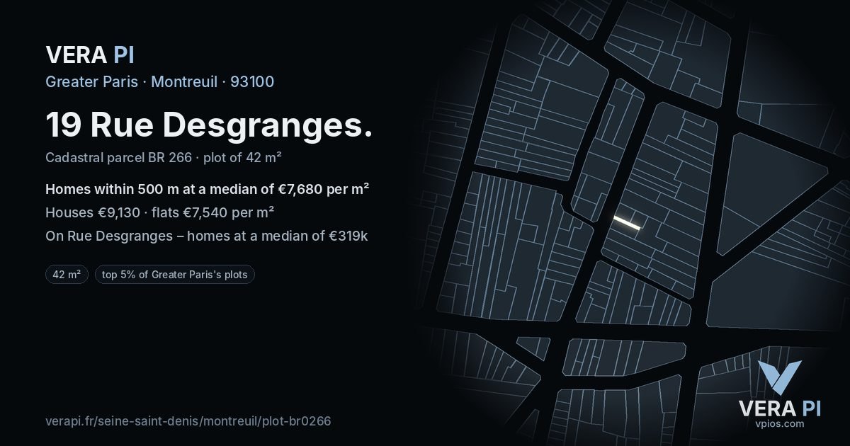 19 Rue Desgranges, Montreuil at night – the plot lit, the parcels around coloured by the prices near them