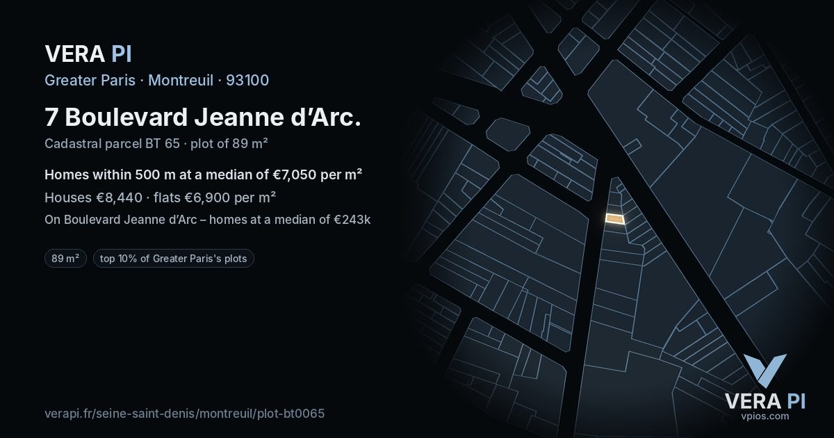 7 Boulevard Jeanne d’Arc, Montreuil at night – the plot lit, the parcels around coloured by the prices near them