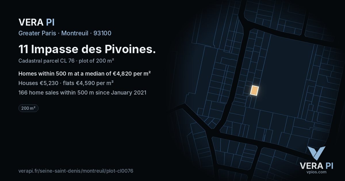 11 Impasse des Pivoines, Montreuil at night – the plot lit, the parcels around coloured by the prices near them