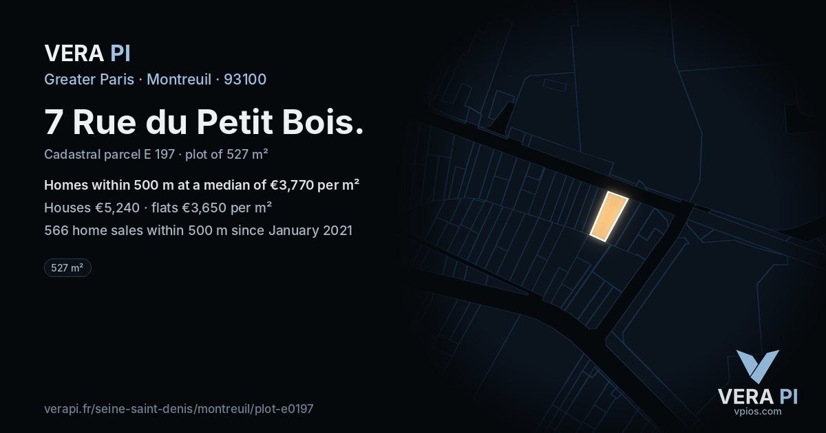 7 Rue du Petit Bois, Montreuil at night – the plot lit, the parcels around coloured by the prices near them