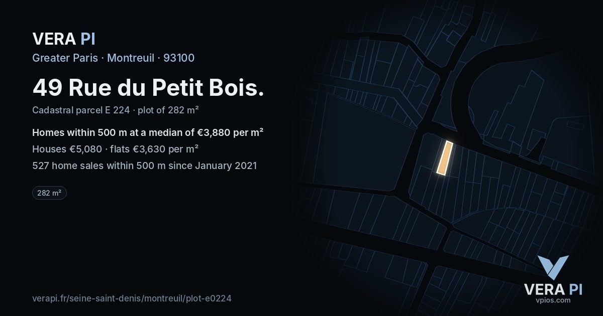 49 Rue du Petit Bois, Montreuil at night – the plot lit, the parcels around coloured by the prices near them