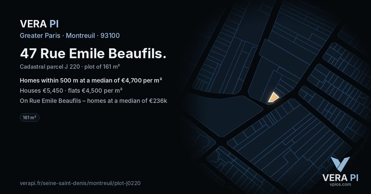 47 Rue Emile Beaufils, Montreuil at night – the plot lit, the parcels around coloured by the prices near them