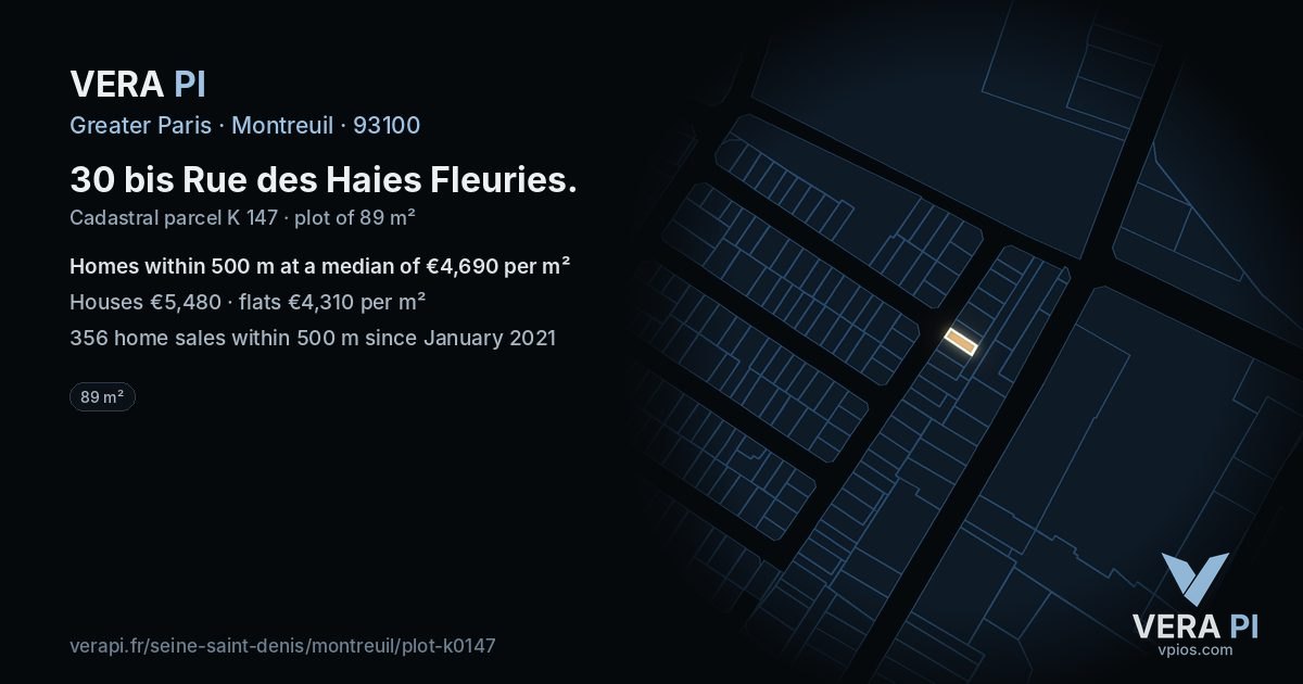 30 bis Rue des Haies Fleuries, Montreuil at night – the plot lit, the parcels around coloured by the prices near them