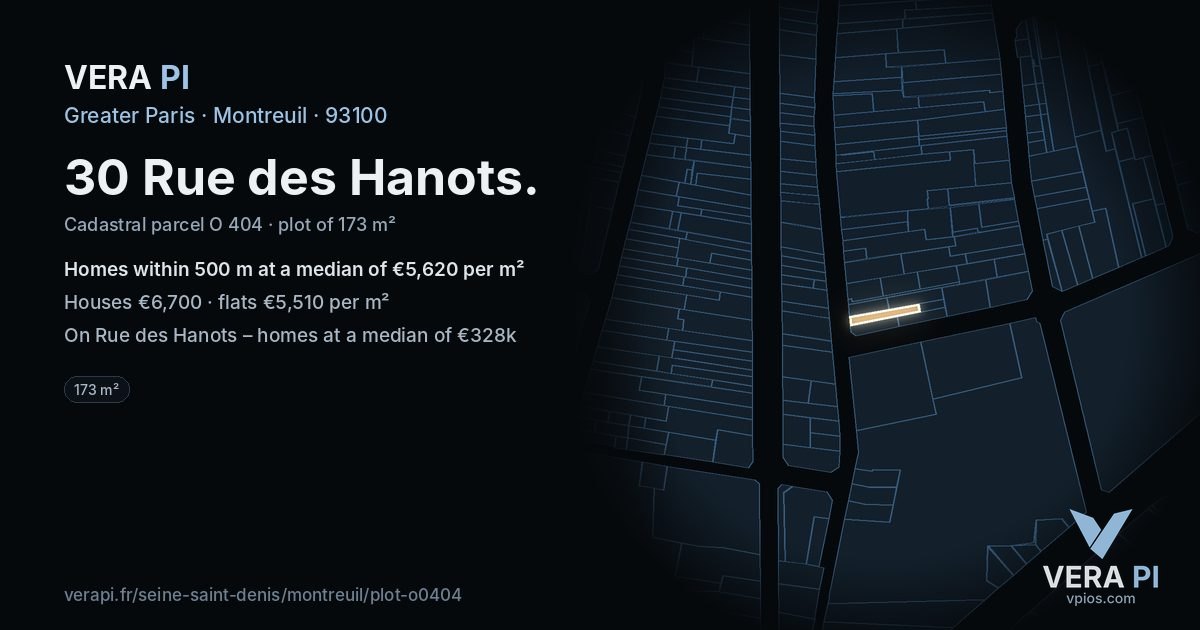 30 Rue des Hanots, Montreuil at night – the plot lit, the parcels around coloured by the prices near them