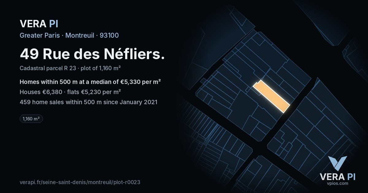 49 Rue des Néfliers, Montreuil at night – the plot lit, the parcels around coloured by the prices near them
