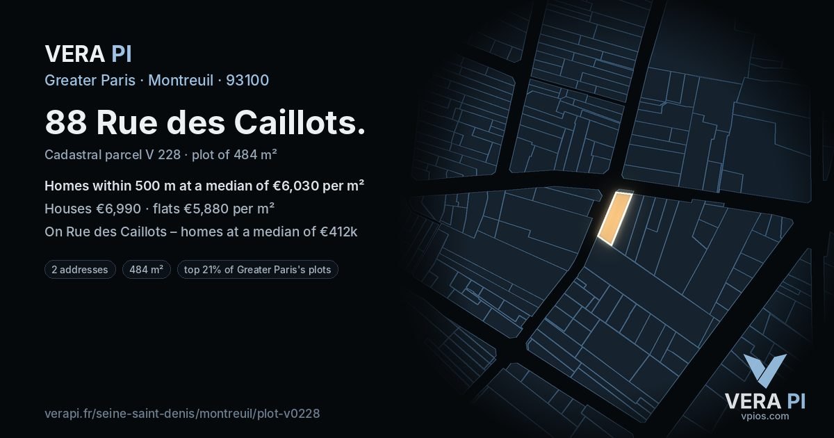 88 Rue des Caillots, Montreuil at night – the plot lit, the parcels around coloured by the prices near them