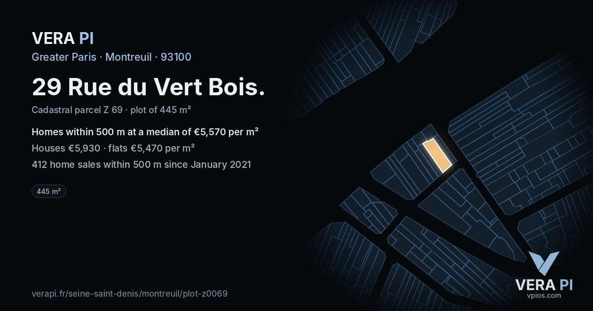 29 Rue du Vert Bois, Montreuil at night – the plot lit, the parcels around coloured by the prices near them