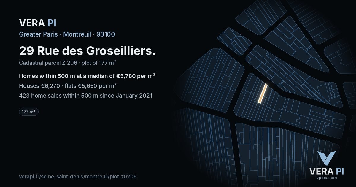 29 Rue des Groseilliers, Montreuil at night – the plot lit, the parcels around coloured by the prices near them