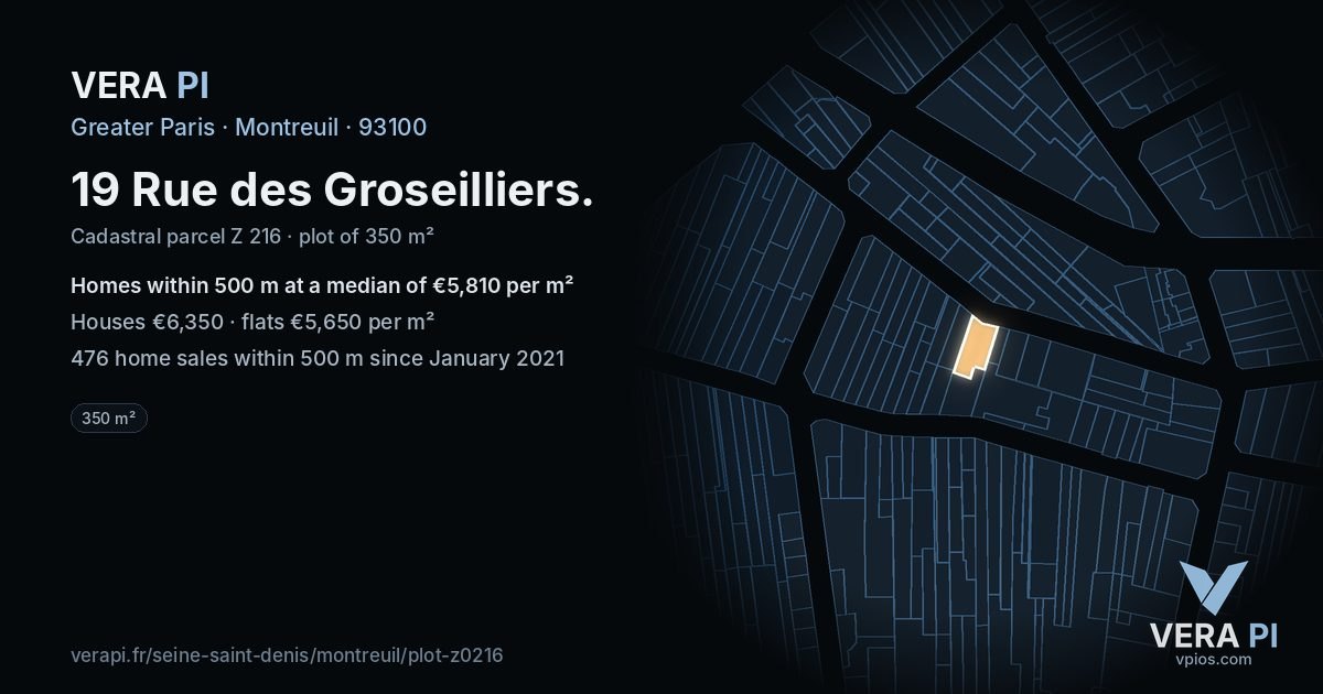 19 Rue des Groseilliers, Montreuil at night – the plot lit, the parcels around coloured by the prices near them