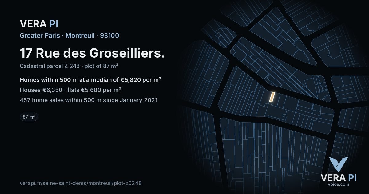17 Rue des Groseilliers, Montreuil at night – the plot lit, the parcels around coloured by the prices near them