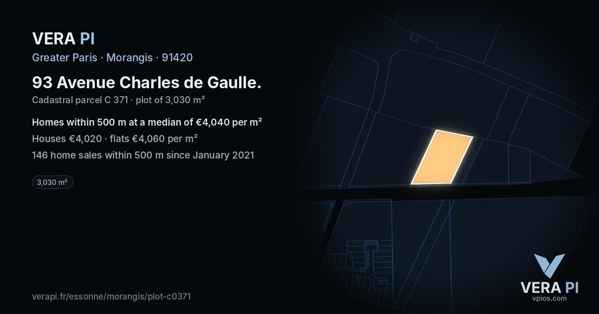 93 Avenue Charles de Gaulle, Morangis at night – the plot lit, the parcels around coloured by the prices near them