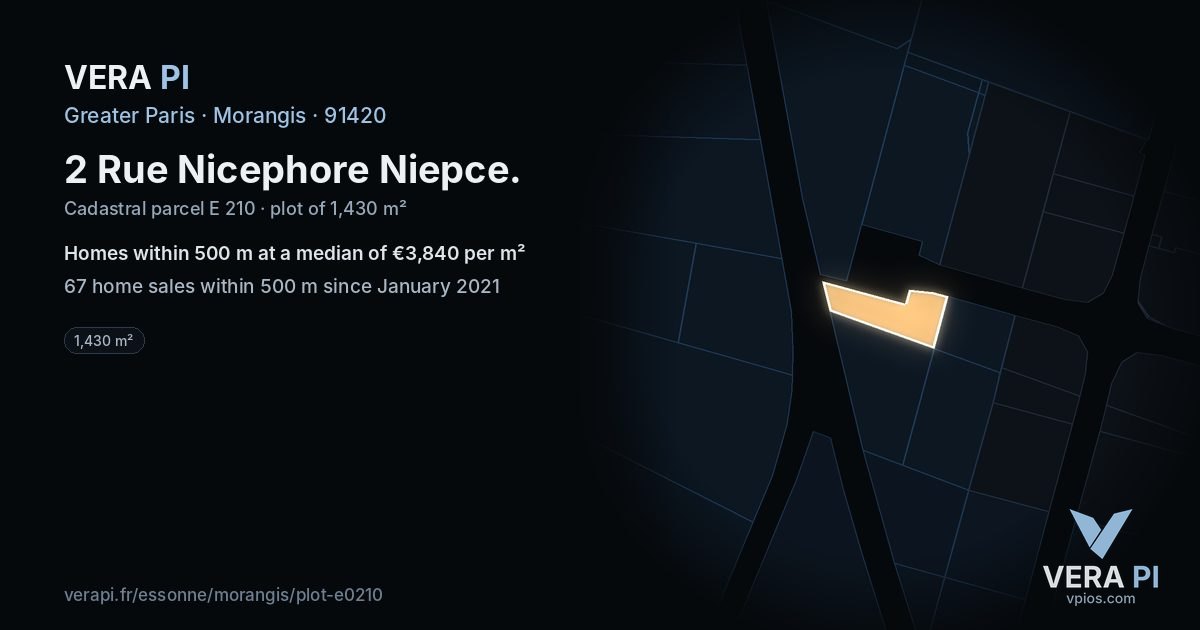2 Rue Nicephore Niepce, Morangis at night – the plot lit, the parcels around coloured by the prices near them