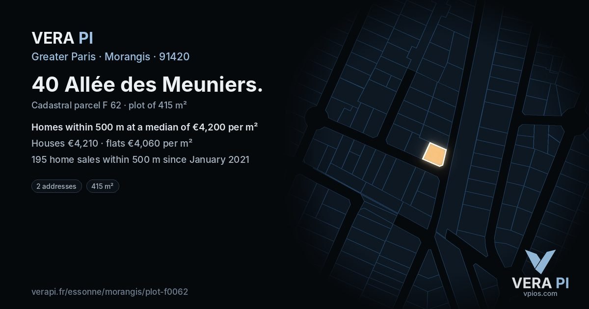 40 Allée des Meuniers, Morangis at night – the plot lit, the parcels around coloured by the prices near them