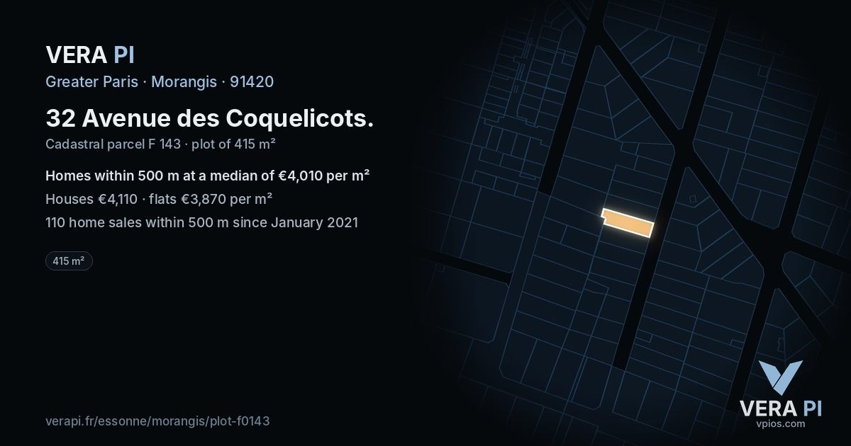 32 Avenue des Coquelicots, Morangis at night – the plot lit, the parcels around coloured by the prices near them