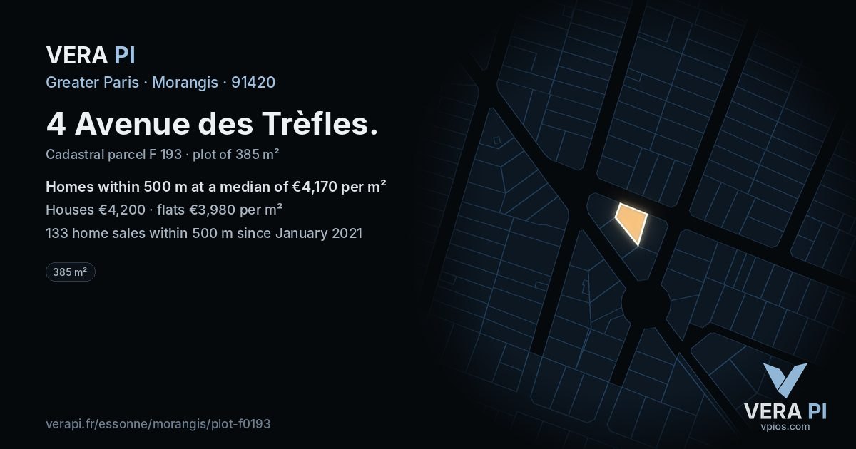 4 Avenue des Trèfles, Morangis at night – the plot lit, the parcels around coloured by the prices near them