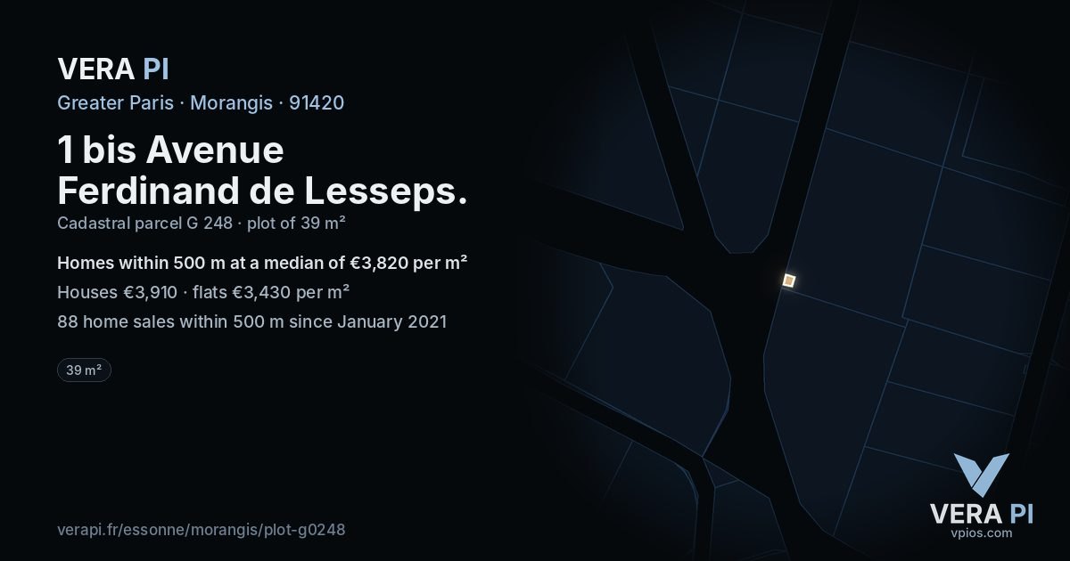 1 bis Avenue Ferdinand de Lesseps, Morangis at night – the plot lit, the parcels around coloured by the prices near them