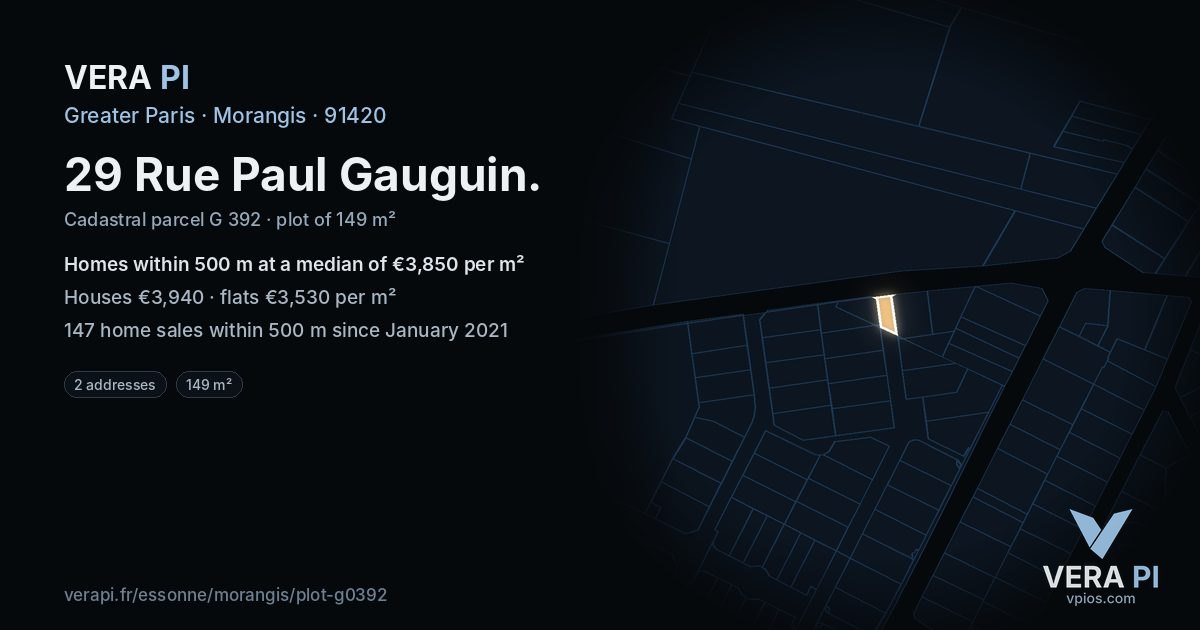 29 Rue Paul Gauguin, Morangis at night – the plot lit, the parcels around coloured by the prices near them