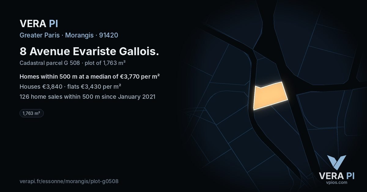 8 Avenue Evariste Gallois, Morangis at night – the plot lit, the parcels around coloured by the prices near them