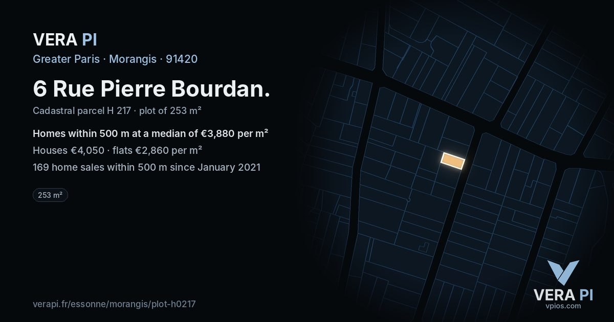 6 Rue Pierre Bourdan, Morangis at night – the plot lit, the parcels around coloured by the prices near them