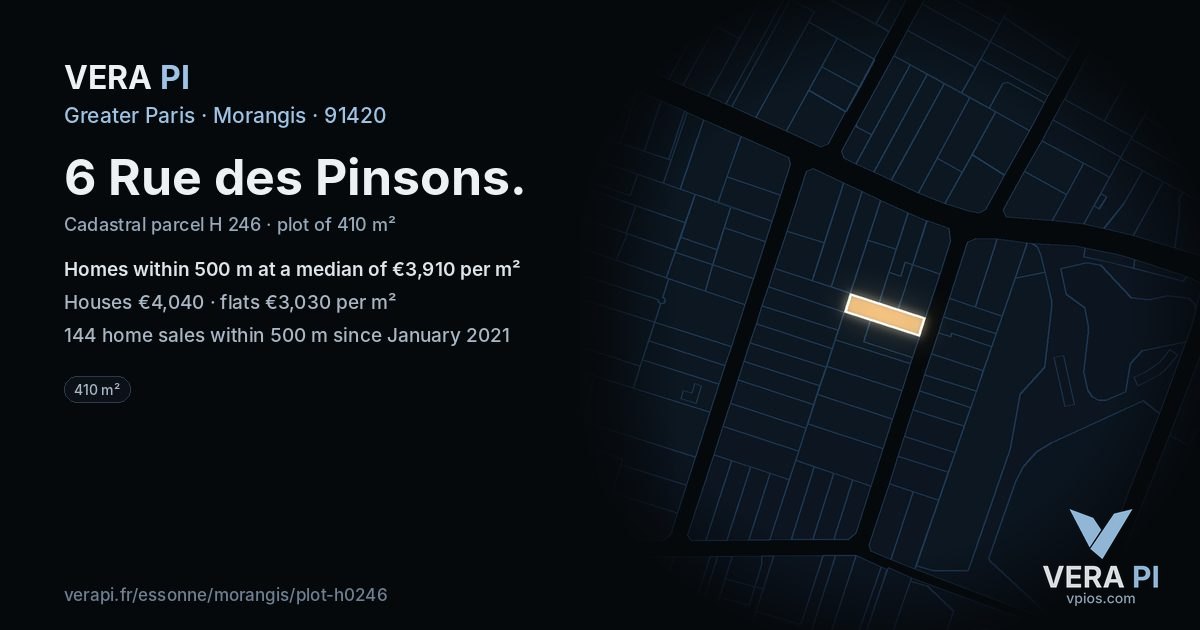 6 Rue des Pinsons, Morangis at night – the plot lit, the parcels around coloured by the prices near them
