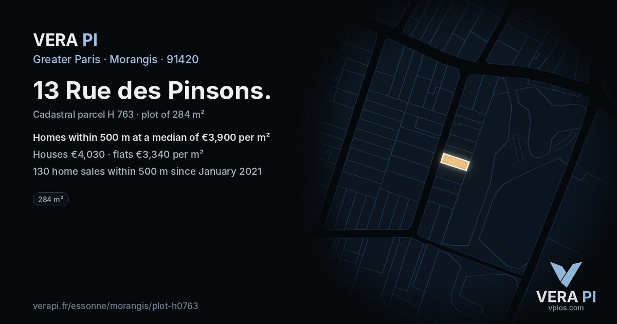 13 Rue des Pinsons, Morangis at night – the plot lit, the parcels around coloured by the prices near them