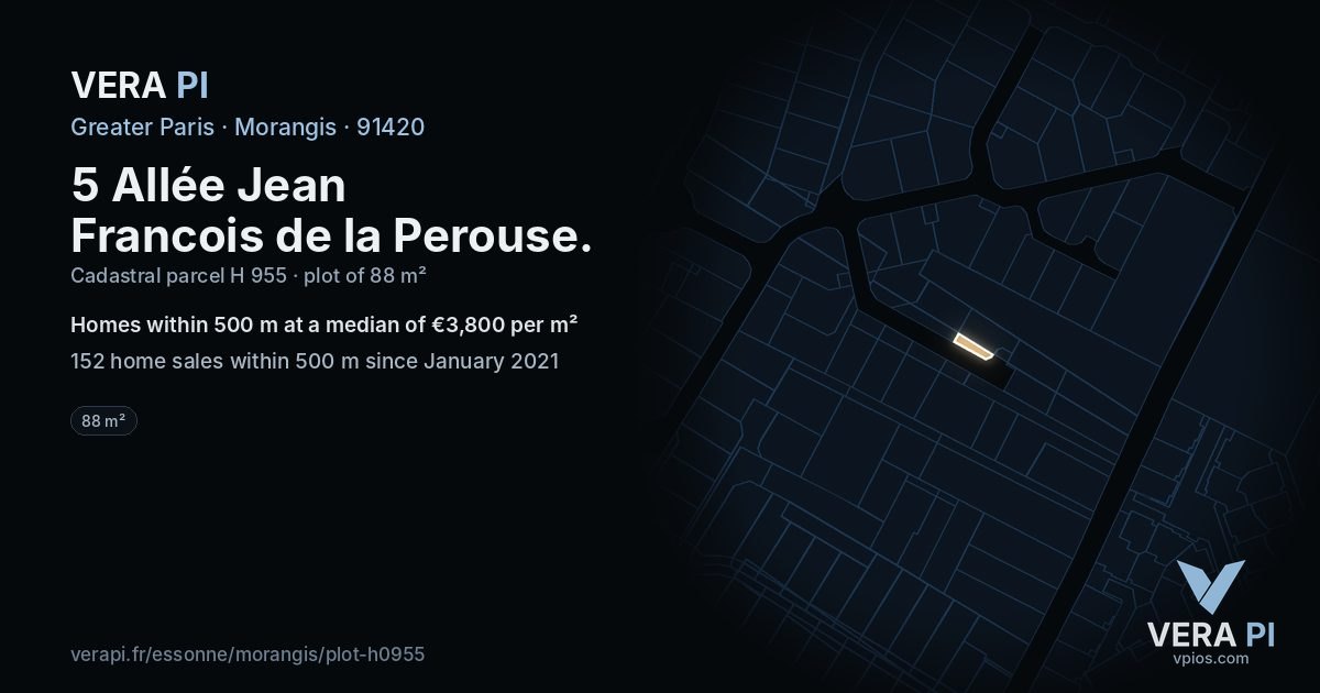 5 Allée Jean Francois de la Perouse, Morangis at night – the plot lit, the parcels around coloured by the prices near them