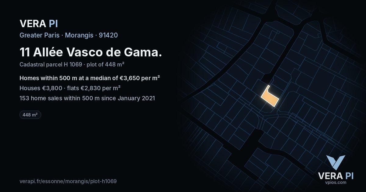 11 Allée Vasco de Gama, Morangis at night – the plot lit, the parcels around coloured by the prices near them