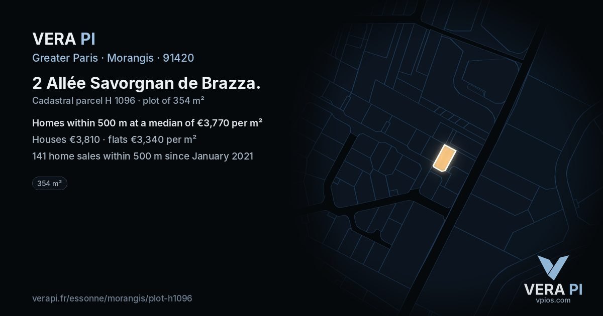 2 Allée Savorgnan de Brazza, Morangis at night – the plot lit, the parcels around coloured by the prices near them