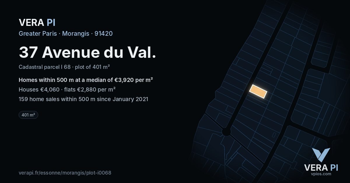 37 Avenue du Val, Morangis at night – the plot lit, the parcels around coloured by the prices near them