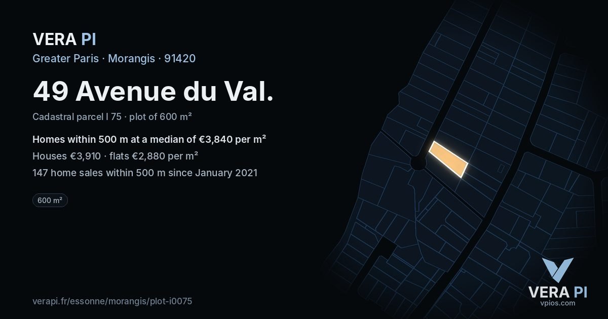 49 Avenue du Val, Morangis at night – the plot lit, the parcels around coloured by the prices near them