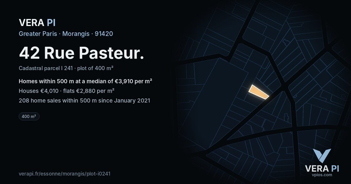 42 Rue Pasteur, Morangis at night – the plot lit, the parcels around coloured by the prices near them