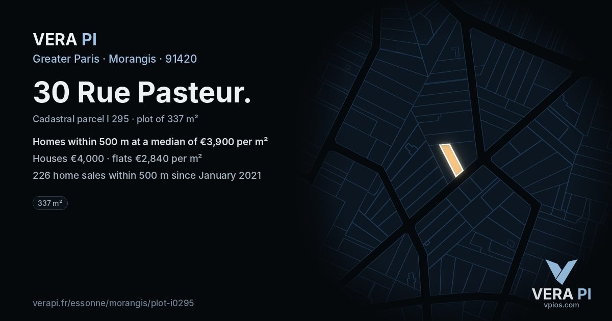 30 Rue Pasteur, Morangis at night – the plot lit, the parcels around coloured by the prices near them