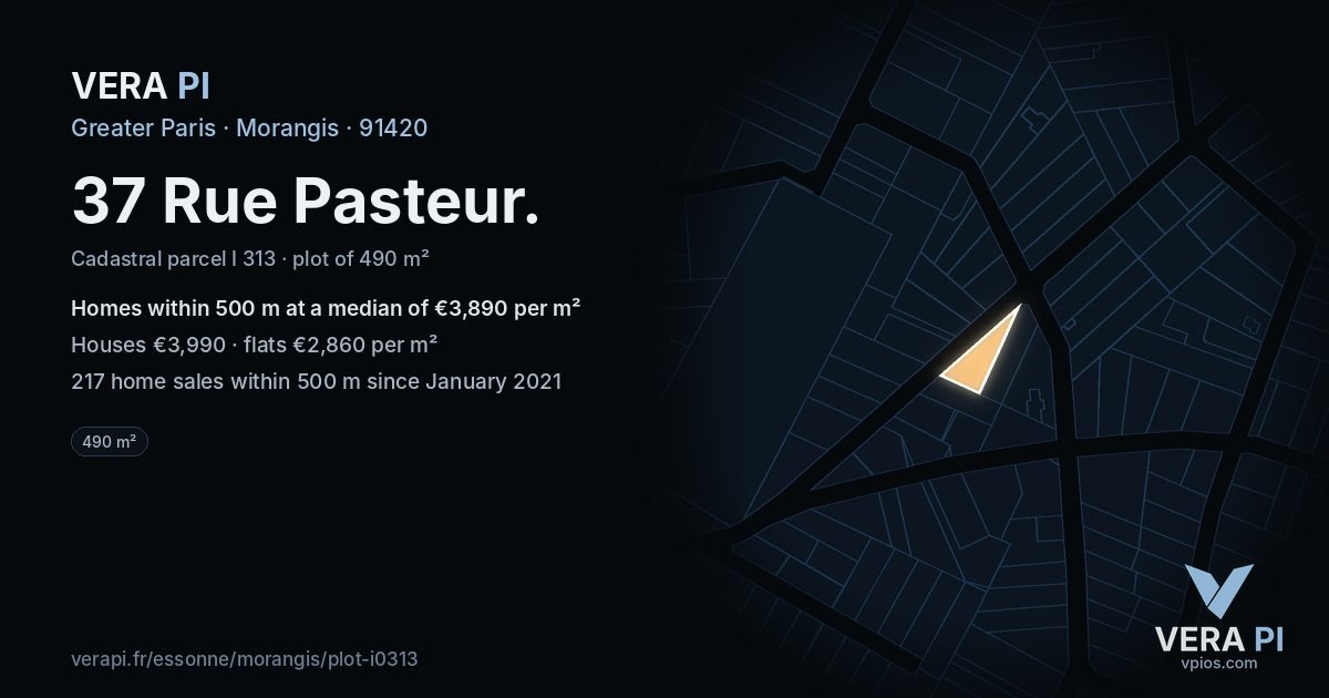 37 Rue Pasteur, Morangis at night – the plot lit, the parcels around coloured by the prices near them