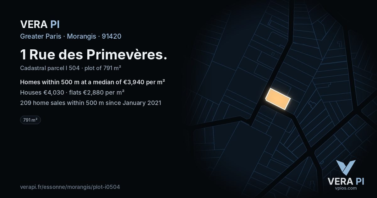 1 Rue des Primevères, Morangis at night – the plot lit, the parcels around coloured by the prices near them