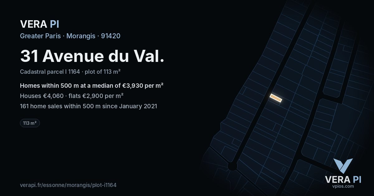 31 Avenue du Val, Morangis at night – the plot lit, the parcels around coloured by the prices near them