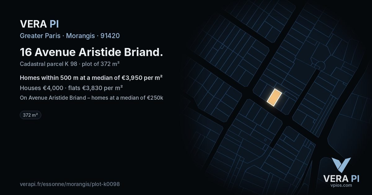 16 Avenue Aristide Briand, Morangis at night – the plot lit, the parcels around coloured by the prices near them