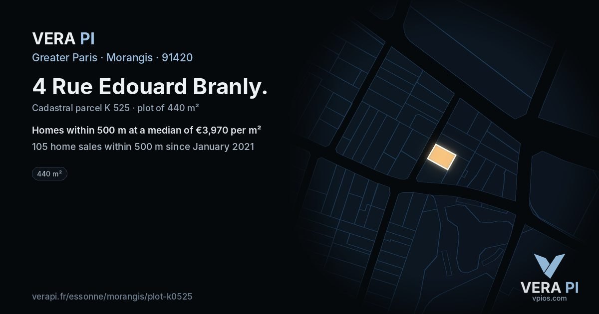 4 Rue Edouard Branly, Morangis at night – the plot lit, the parcels around coloured by the prices near them